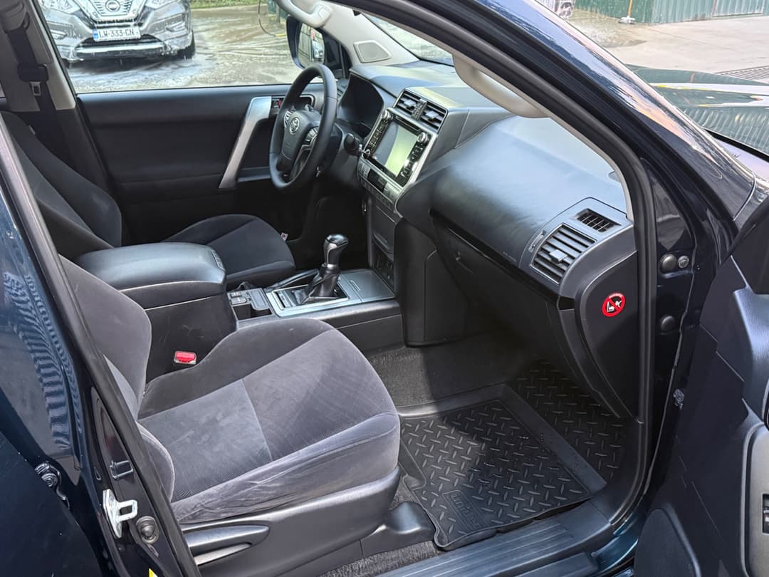 Toyota Land Cruiser Prado 2018